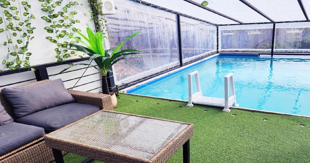Penatess Pool Villa Čchungdžu Exteriér fotografie