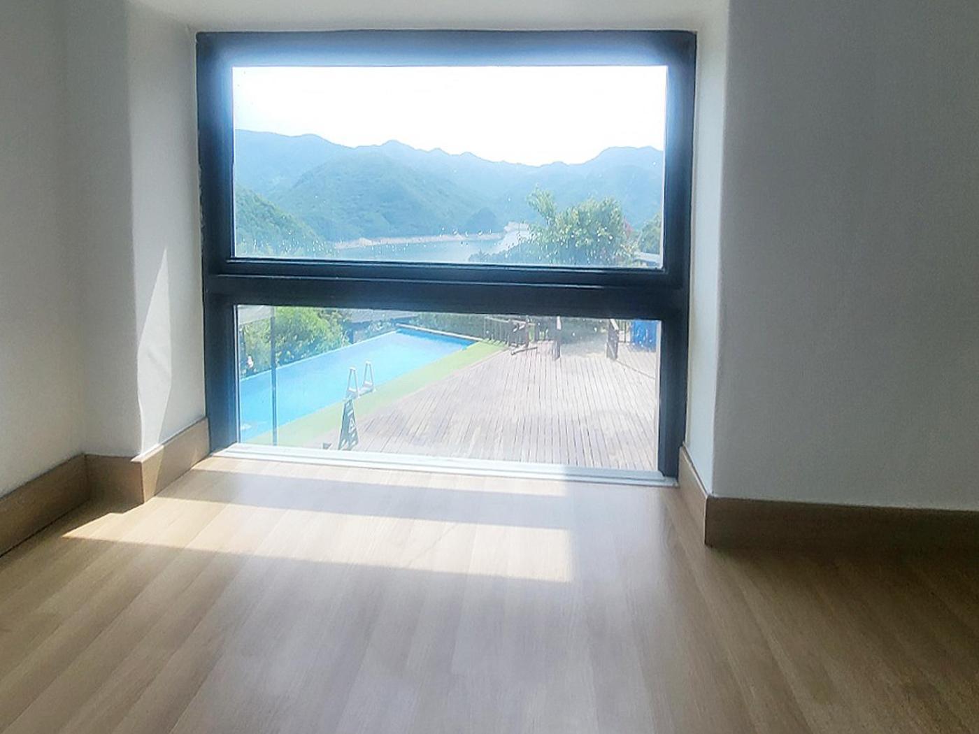 Penatess Pool Villa Čchungdžu Exteriér fotografie