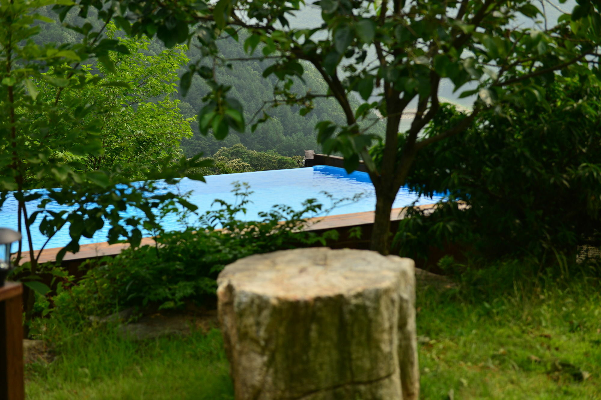 Penatess Pool Villa Čchungdžu Exteriér fotografie