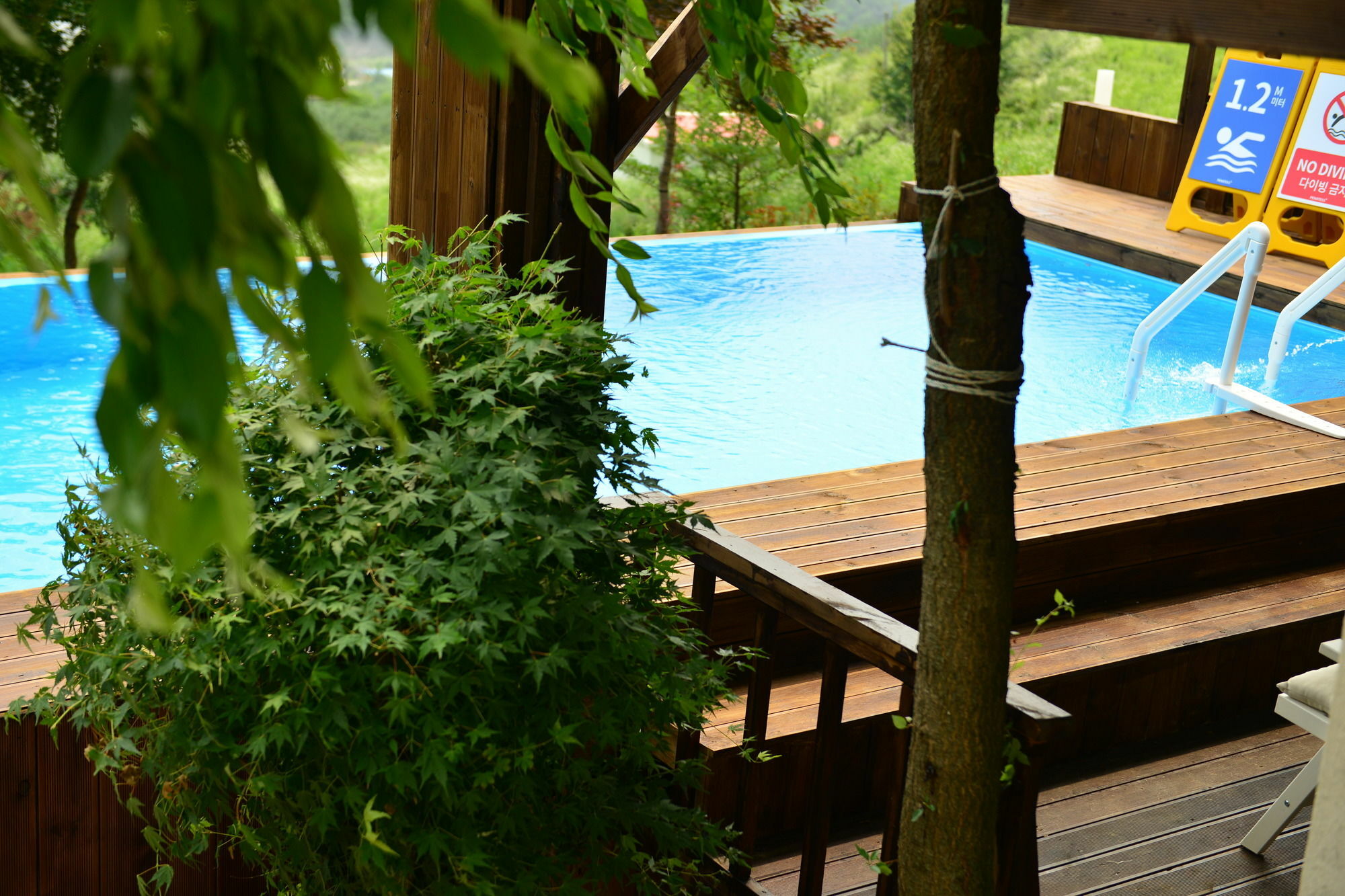 Penatess Pool Villa Čchungdžu Exteriér fotografie